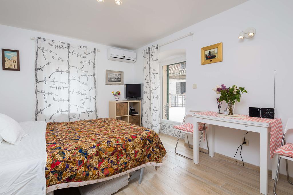 Phoenix Studio Apartment Split Exterior foto