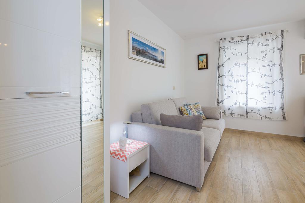 Phoenix Studio Apartment Split Exterior foto
